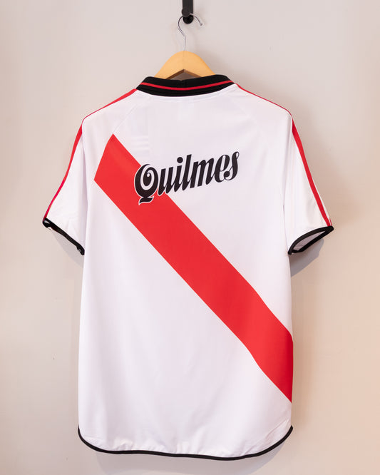 River Plate 2000-01 Local