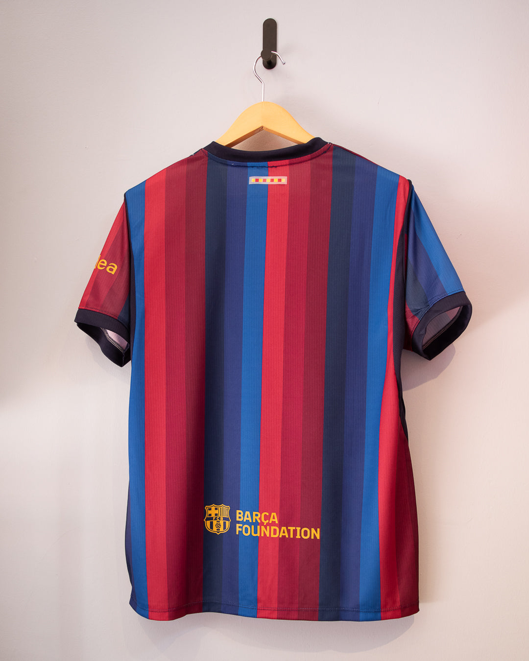 Barcelona 2026-27 Local