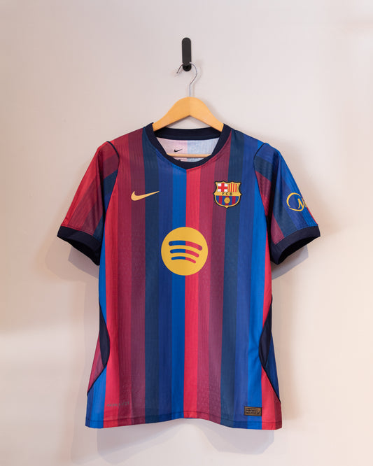 Barcelona 2026-27 Local -  Jugador