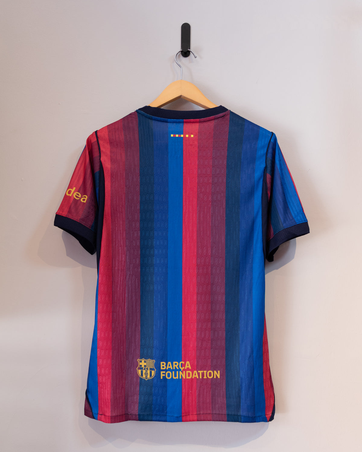 Barcelona 2026-27 Local -  Jugador