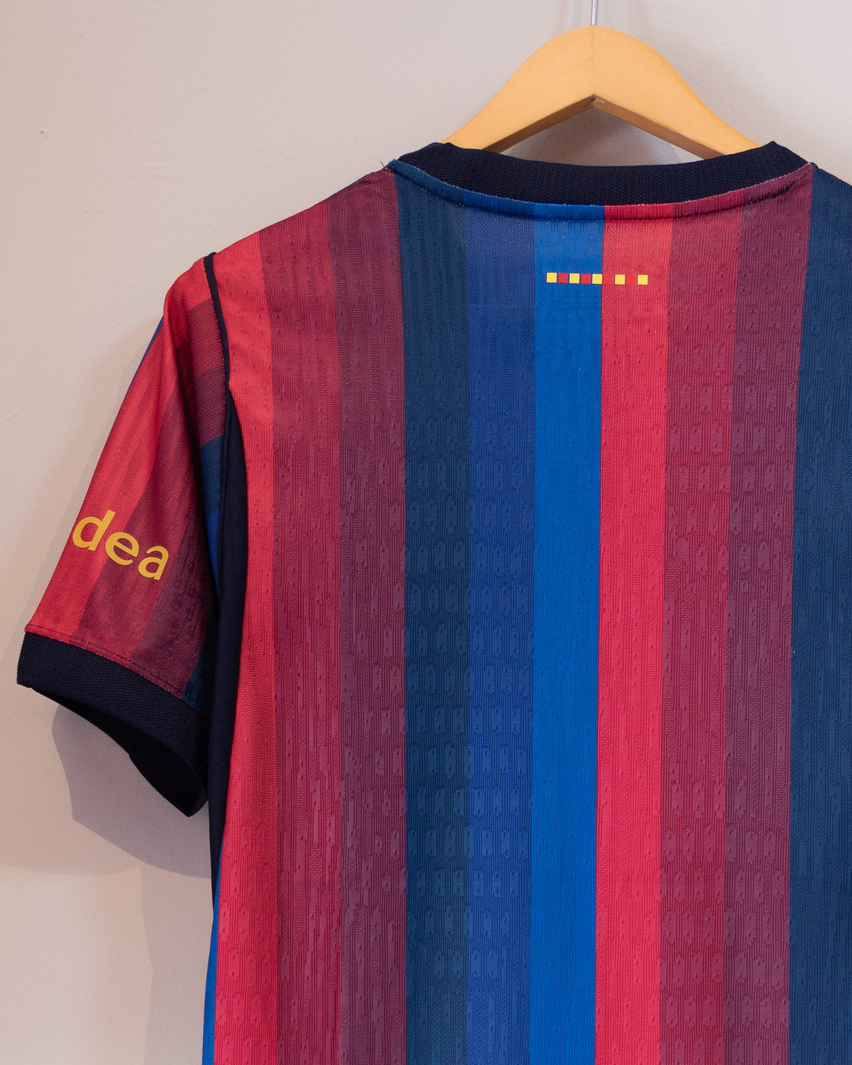 Barcelona 2026-27 Local -  Jugador