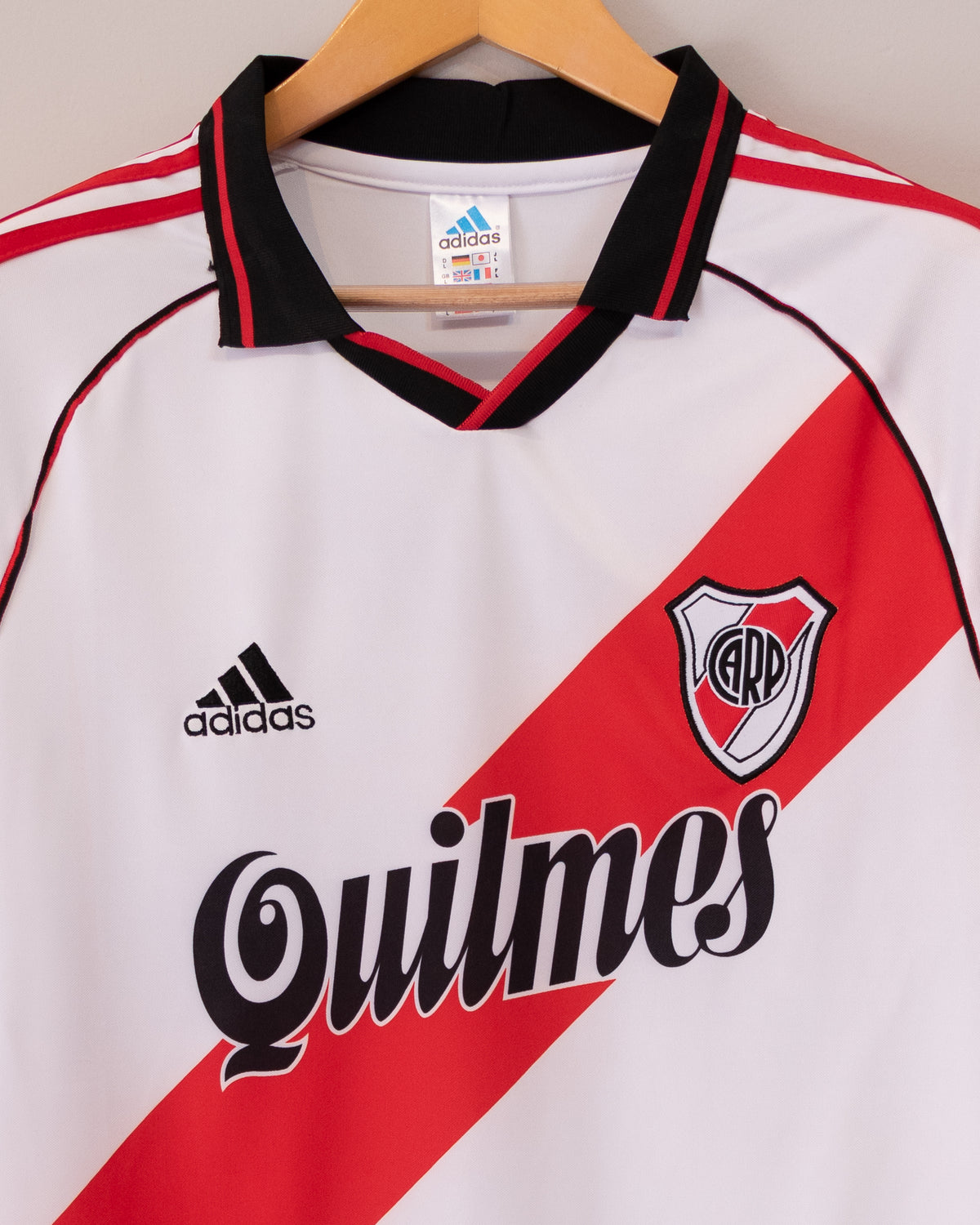 River Plate 2000-01 Local