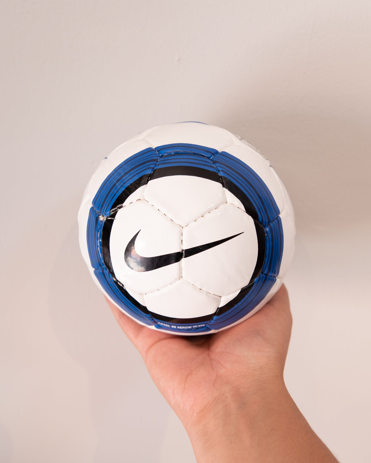 Mini Balón Total 90 Blanco y Azul