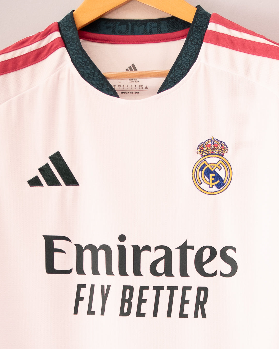 Real Madrid 2026-27 Local