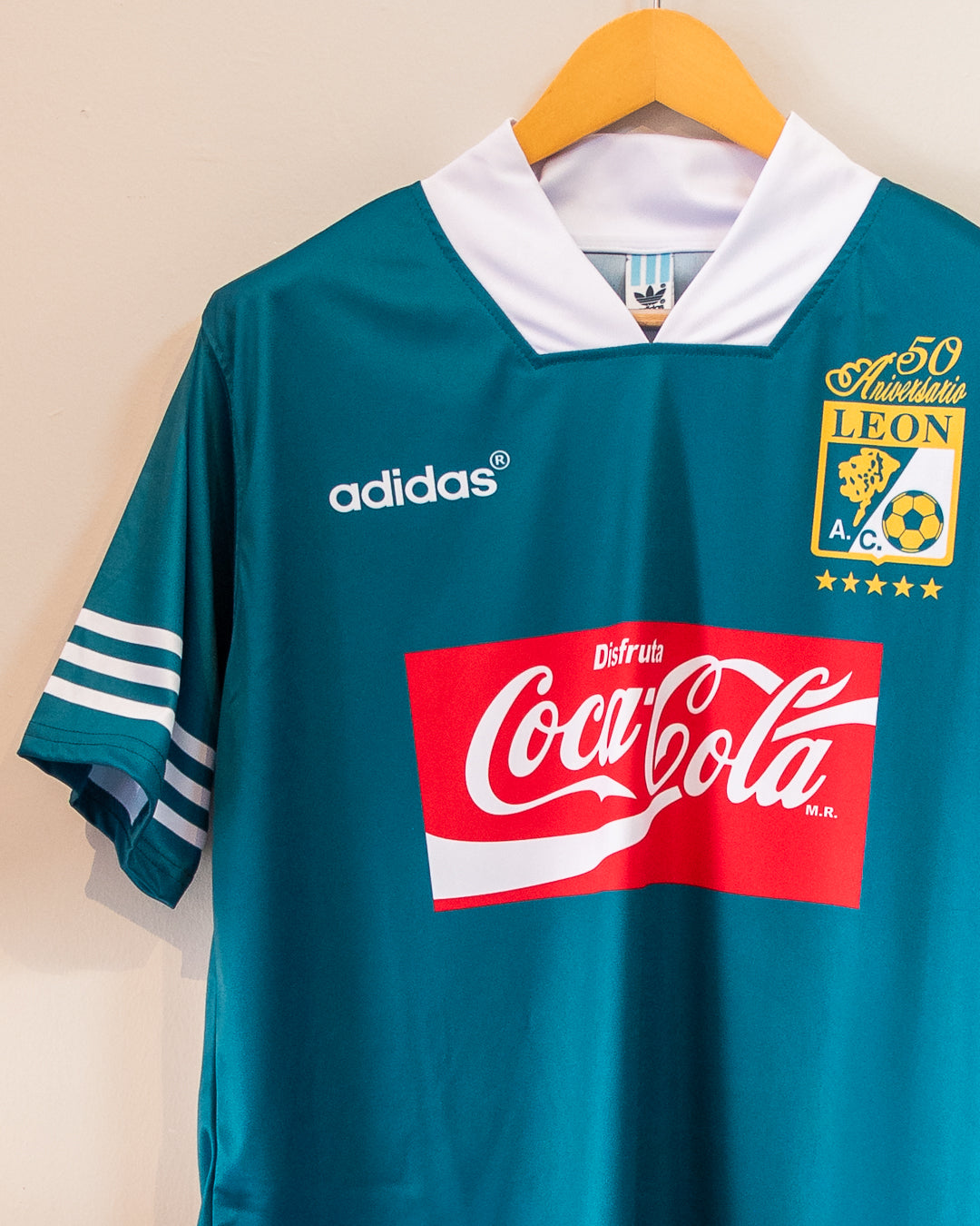 León 1994 Local - Colección Privada -