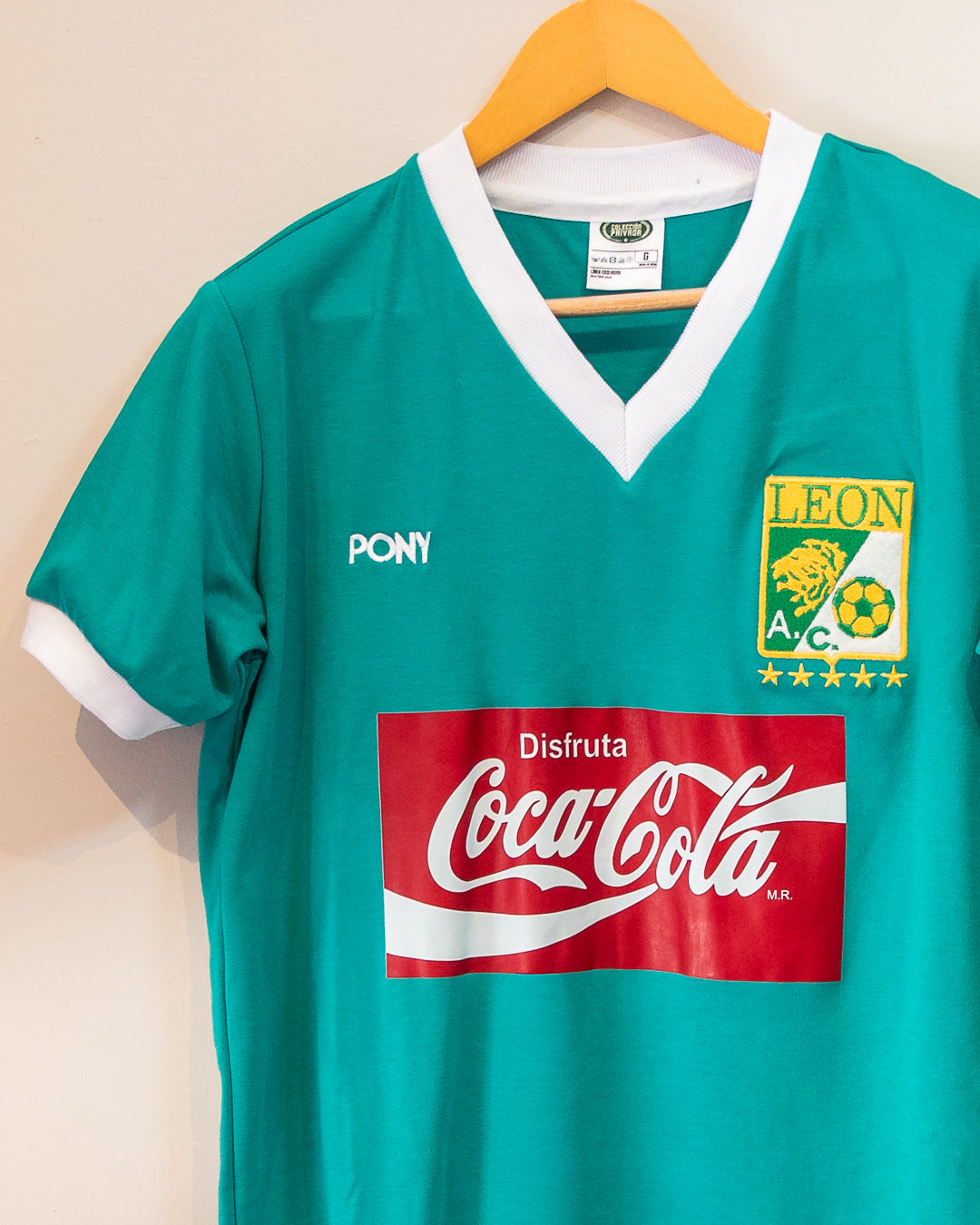 León 1991 Local Colección Privada