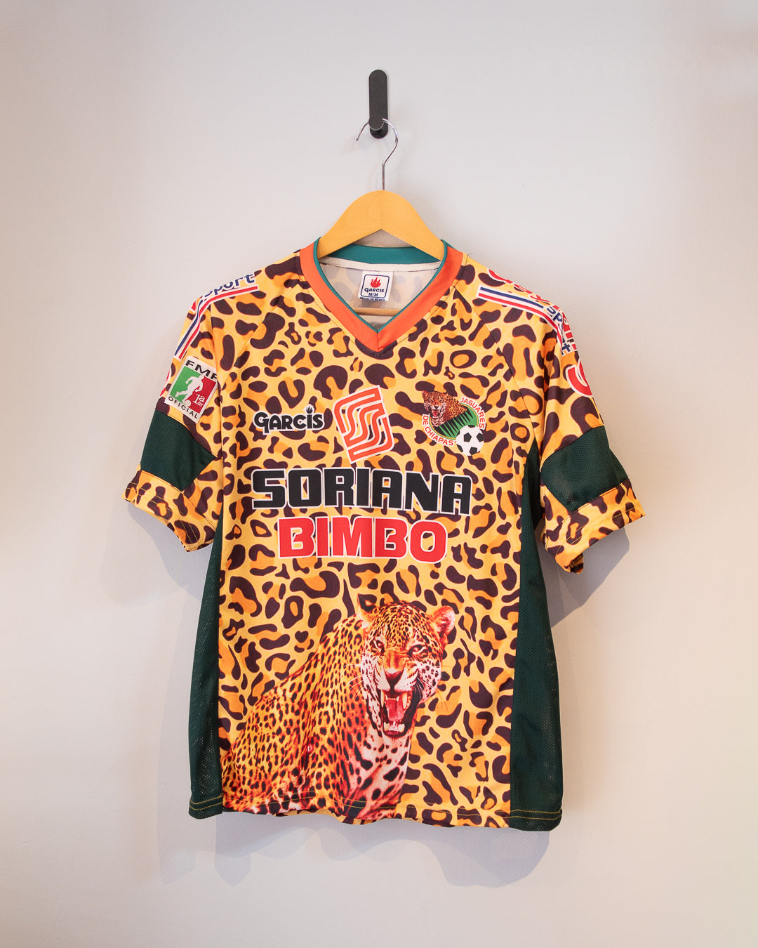 Jaguares 2002 Local Colección Privada