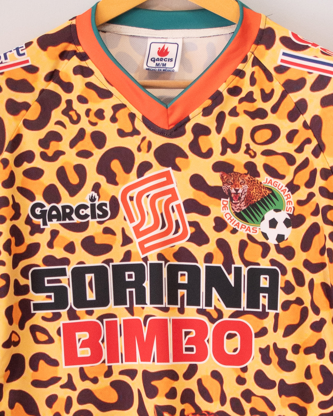 Jaguares 2002 Local Colección Privada