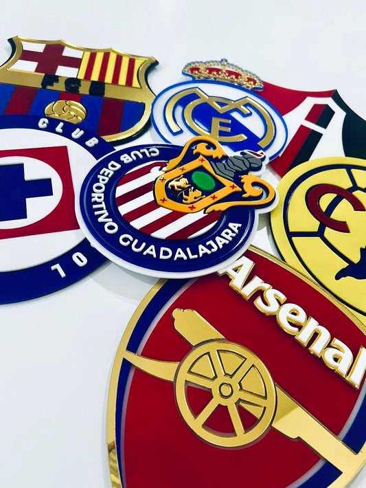 Escudo En Acrílico (25cm)