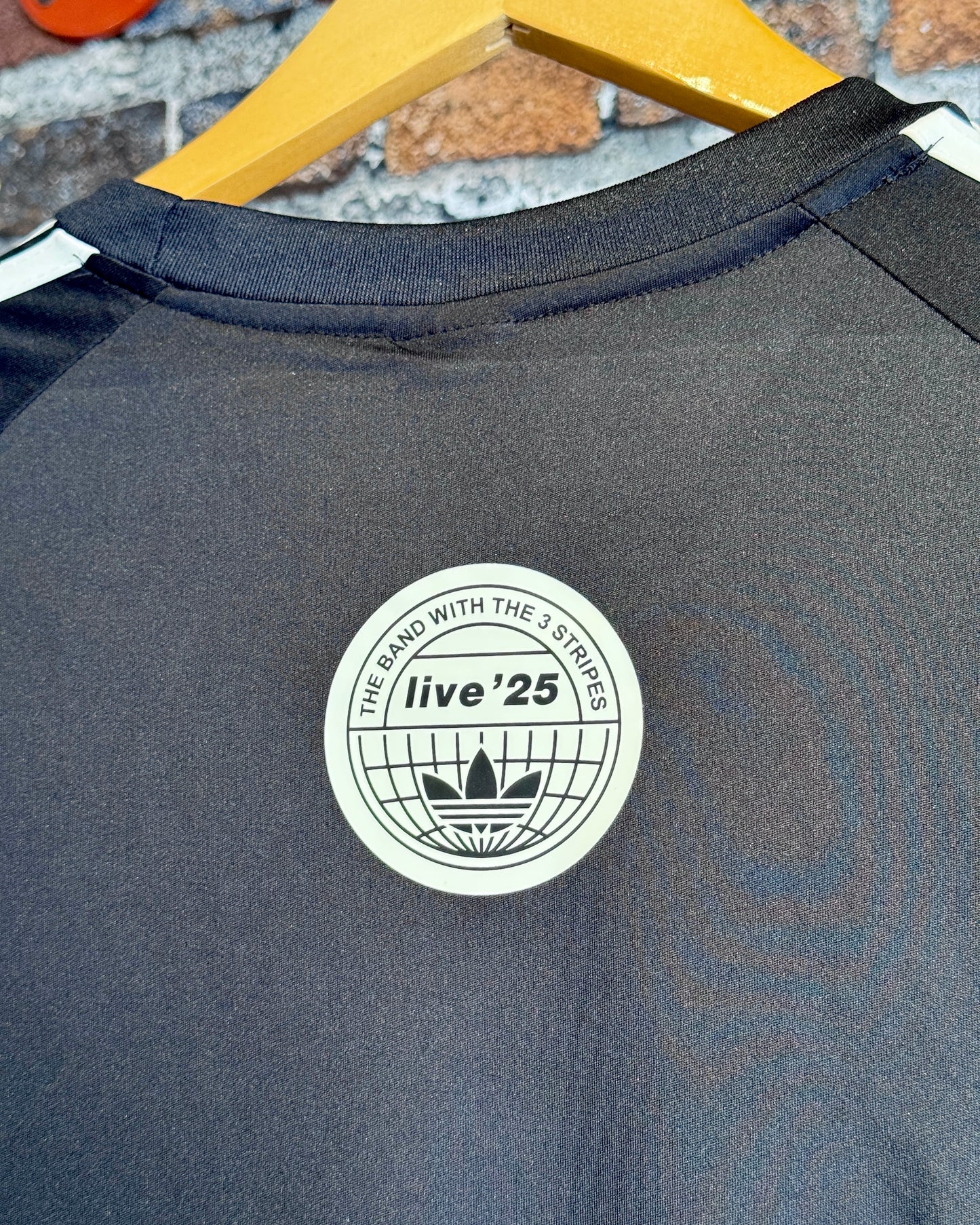 Oasis Tour 3 Stripes