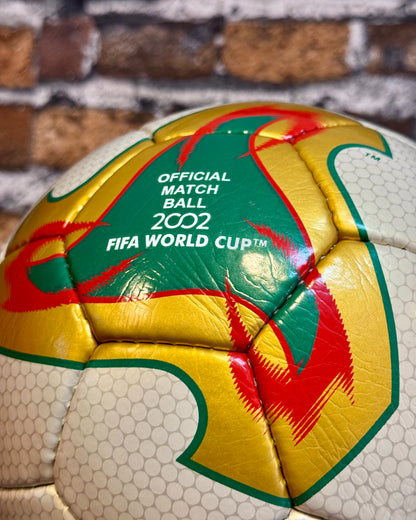 Balón Fevernova Mundial 2002