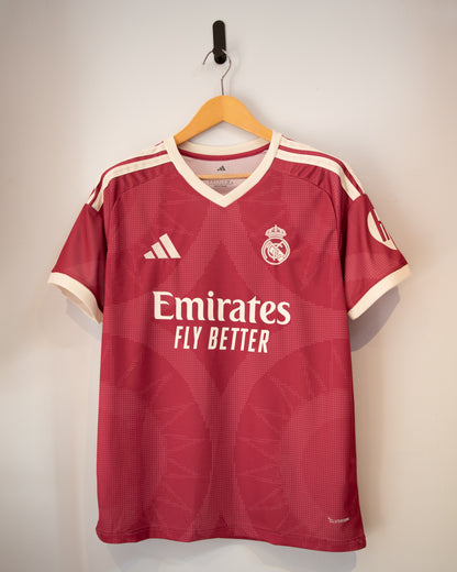 Real Madrid 2026-27 Alternativa