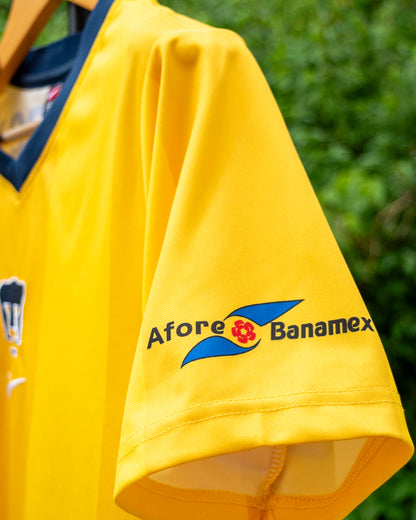Pumas 2000 Visita