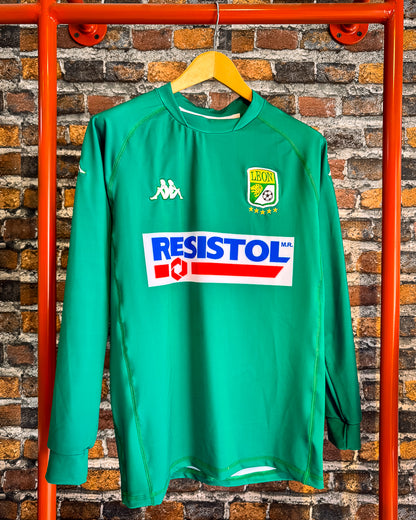 León 2002 Local Colección Privada